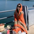 Scialle con cappuccio rosso stile etnico con motivo a cuore e frange da donna per viaggio - Robe-Stampa Bordo a Cuore (LM291) / Arancione