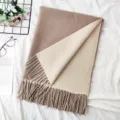 Doppelseitiger dicker Winterschal mit Fransen, stilvolles zweifarbiges Design in Braun und Beige - Beige-Khaki / 200cm