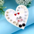 Set de 12 paires de boucles d'oreilles tendance avec motifs cœurs et étoiles sur carte - Lot Étoile Lune Flocon (ER24Y0074—8)