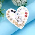 Magnifique lot de 12 paires de boucles d'oreilles dorées avec motifs cœurs et papillons - Lot Papillon Perle (ER24Y0074—9)