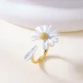 Elegant white enamel daisy open ring with a gold-plated textured center for women - Ring / White