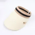 Chapeau visière de soleil en paille pour femme, haut ouvert avec bande rayée et nœud doré. - Réglable / Modèle enfant - blanc cassé
