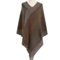 Poncho en tricot chaud bicolore avec ourlet à franges dans les tons marron et gris - Hauts / 85*80CM / Kaki