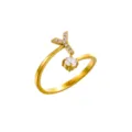Exquisito anillo ajustable dorado con letra Y de circonitas y un solitario transparente - Letra Y / Chapado en oro 14K