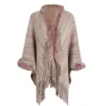 Warm knit poncho with faux fur trim and tassel hem in dusty rose for winter comfort - Tops / 90x120cm / Khaki