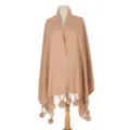 Eleganter camelfarbener Strickschal für den Winter mit dekorativen Kaninchenfell-Pompons - Khaki