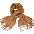 Weicher klassischer einfarbiger camelbrauner Winterschal mit eleganten Quasten für Wärme - Dunkelcamel