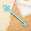 Penna gel blu a forma di chiave con design vintage traforato - Stile Chiave Cava / Blu