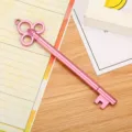 Simpatica penna gel rosa vintage a forma di chiave per cartoleria creativa e ufficio - 三环钥匙款 / Rosso rosa