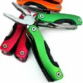 Pinza pieghevole multifunzione attrezzo tascabile con manico in alluminio per campeggio. - Taglia S / Multicolore