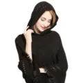 Schwarzer Strickponcho mit Kapuze für Damen, Fransen-Detail und imitierter Kaschmir-Textur. - Schwarz / 85*80CM