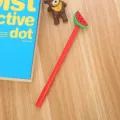 Simpatica penna gel a tema anguria con fusto rosso e decorazione in silicone per studenti - Red Rod-Watermelon