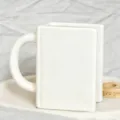 Weisse keramische buchfoermige kaffeetasse mit henkel kreative buero tasse becher - Einfarbiger Buchbecher / Weiß