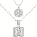 Mehrlagiges Initialen M Anhänger Halskette Set, eleganter Zirkon Schmuck in Silber. - Buchstabe M / Silber