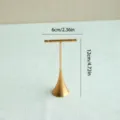 Vista dettagliata del supporto per orecchini in metallo con dimensioni 12 cm e 6 cm - 12cm / Oro