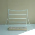 Expositor de joyas de hierro blanco de 4 niveles con base de madera para pendientes - Blanco