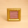 Vintage Schmuckschale im nordischen Stil mit Goldrahmen und rosa Samtfächern - Horizontal Gestreifter Stil / Rosa