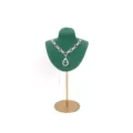 Eleganter smaragdgrüner Samt-Halskettenständer mit goldenem Metallsockel für Schmuck - High-End Necklace Stand-L / Grün