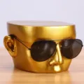Elegant gold resin head model sunglasses display rack for boutique desktop shop exhibit - 19.8*18*11.3cm / Gold