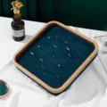 Elegante bandeja de exhibición de anillos de bambú con forro de terciopelo verde oscuro - Cuadrado (104 Espacios) / Azul