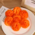 Künstliche kleine Nelken Blütenköpfe Seidenblumen für DIY Hochzeit Handwerk Dekoration. - Orange