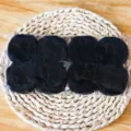 Black artificial rose petals for wedding decoration, non-woven fabric petal pack. - Black