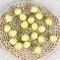 Künstliche gelbe Rosenknospen für DIY Handwerk Hochzeit Korsage Handgelenk Accessoires - Hellgelb