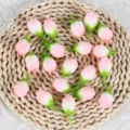 Künstliche rosa Rosenblüten Knospen für DIY Handwerk, Hochzeitskorsagen und Armband Accessoires. - Hellrosa