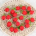 Künstliche rote Rosenköpfe kleine Knospen für DIY Handwerk Korsagen Armband Blumen Dekor - Rot