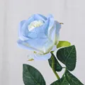 Künstliche blaue Rosenblüte einzelner Stiel Seidenrose für Hochzeit Heim Dekor - Eisblau