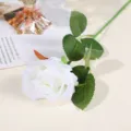 Künstliche weiße Rose einzelner Kopf Stoffblume für Heimhochzeitsdekoration und Blumenarrangement. - Weiß