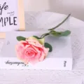 Künstliche rosa Rose mit einzelnem Stiel Seidenblume für Heimhochzeit Dekor Tisch Blumenarrangement - Rosa