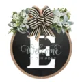 Targa da porta di benvenuto rotonda in legno rustico con fiocco verde e lettera E decoro - 30*30cm / Lettera E