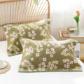 Taies d'oreiller en coton respirant avec motif floral vert, tissage sergé doux pour la maison. - Essence florale / Individuel