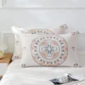 Taie doreiller en gaze de coton avec broderie geometrique ronde pour chambre. - 48*74cm / Dieu du Soleil