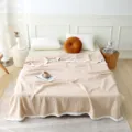 Zomerdeken van 4-laags katoenen gaas, eenvoudig effen ontwerp, zachte ademende deken. - Khaki