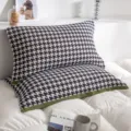 Black and white houndstooth pattern cotton gauze pillowcase with green edge style. - 52*75cm [Single Piece] / Houndstooth Green