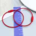 Two red coated stainless steel wire keyring cable loops with screw lock for DIY crafts - Painted Wire Ring (26227) / 1 Piece (47x50mm) / Red