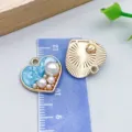 Ciondolo a cuore blu lago con perle per creazioni di gioielli fai da te artigianali - Cuore Blu Lago Goccia Strass Perla (19008) / 1 Pezzo (18*18mm) / Blu lago