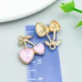 Rosa herzförmiger Kristall Kirsch-Anhänger für DIY-Schmuckzubehör aus Legierung 20mm - Rosa Strass Herz Kirsche (23410)