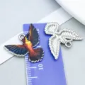 Ciondoli a forma di colibrì in smalto colorato con retro argentato per gioielli fai da te - Colibrì Con Ali Spiegate (27647)