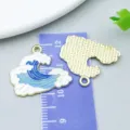 Ciondolo a forma di onda in smalto blu e bianco per creazione gioielli fai da te - Onda del Mare (27425) / 1 Pezzo (19*23mm) / Blu