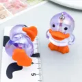 Süßer violetter transparenter schillernder Acryl Entenanhänger für DIY-Schmuck - Transparent Violett Regenbogen 3D Ente (27335)