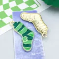 Ciondolo a forma di calzino a righe verdi con trifoglio per festa di San Patrizio - Calze Trifoglio (27263) / 1 Pezzo (26x15mm) / Verde