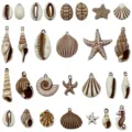 Set di 25 ciondoli in acrilico con conchiglie e stelle marine per gioielli fai-da-te - Serie Marina Mista (SN1675) / 25 Pezzi/Confezione