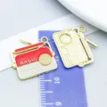Vintage-Radio-Anhänger aus Legierung mit roter Emaillierung für DIY-Schmuckherstellung - Musik Radio (27251) / 1 Stück Packung (19x20mm) / Rot