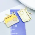 Gelber Legierung Radio-Anhänger mit Tropföl-Finish für DIY-Schmuckherstellung. - Radio-Stil (27256) / 1 Stück Packung (19x20mm) / Gelb