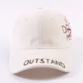 Weisse Freizeit Baseballcap mit gestickten Buchstaben, weiche Kappe fuer den täglichen Gebrauch. - M (55-60cm) / Milchweiß
