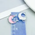 Delicado colgante de delfín de cristal rosa en aleación K blanca para joyería DIY - Delfín (28153) / 1 Pieza (15*13mm) / Rosa