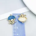 Colgante de medusa de cristal azul en aleación de oro KC para bisutería artesanal - Medusa con Purpurina (28134) / 1 Pieza/Paquete (19*15mm) / Oro KC / Azul